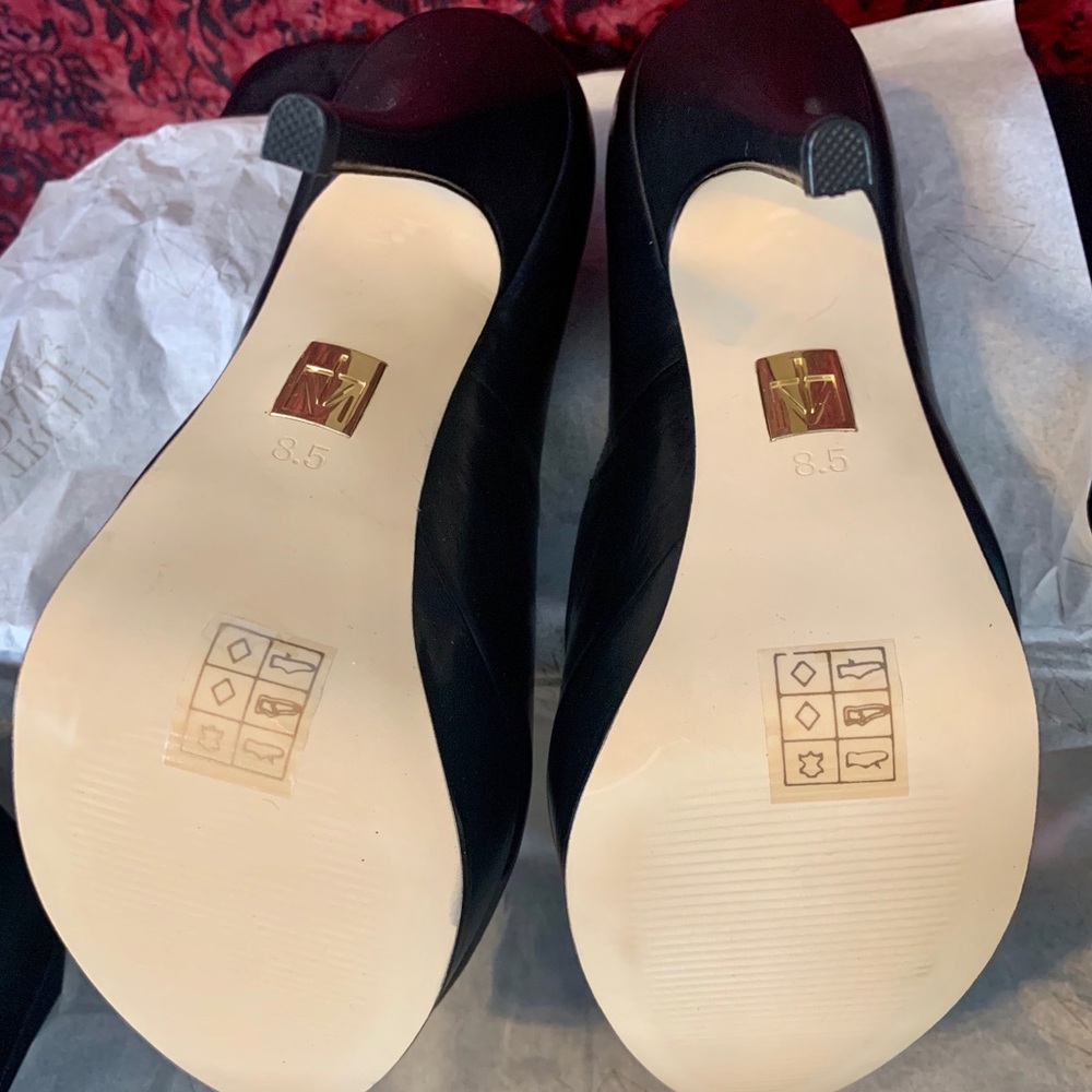 NWT Truth or Dare by Madonna black pumps 8.5 - Picture 4 of 8